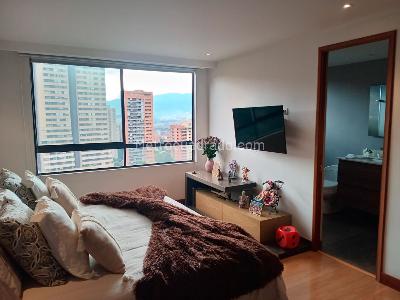 Apartamento de 3 alcobas en arriendo en El Poblado, Medellín, 133 m² · foto 8 de 18