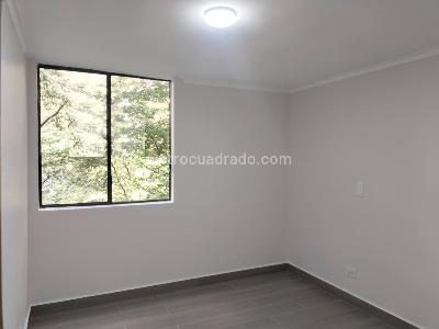 Apartamento de 3 alcobas en arriendo en Las Lomas, Medellín, 108 m² · foto 10 de 17