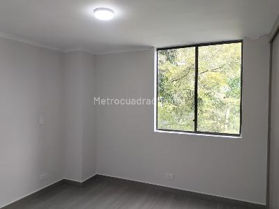 Apartamento de 3 alcobas en arriendo en Las Lomas, Medellín, 108 m² · foto 13 de 17