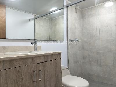 Apartamento de 3 alcobas en arriendo en Las Lomas, Medellín, 108 m² · foto 16 de 17