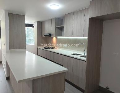 Apartamento de 3 alcobas en arriendo en Las Lomas, Medellín, 108 m² · foto 4 de 17