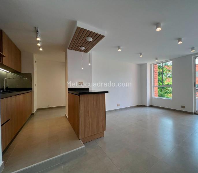 Apartamento en Arriendo, EL POBLADO, Medellín - 2