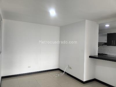 Apartamento de 3 alcobas en arriendo en El Poblado, Medellín, 107 m² · foto 7 de 16