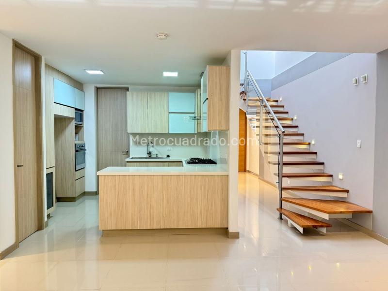 3BR House in ENVIGADO (200 m²) - 2