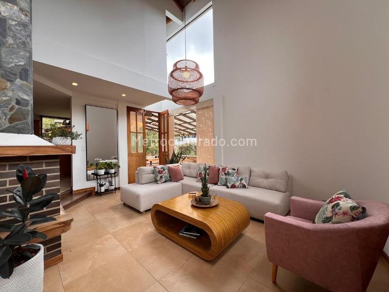 4BR House in ENVIGADO (350 m²)