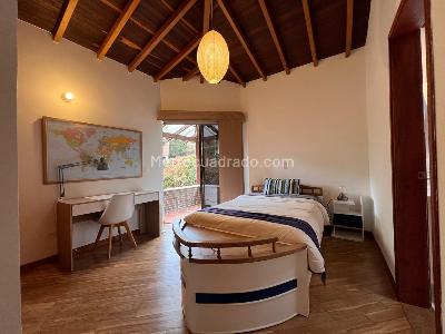 Casa de 4 alcobas en venta en Envigado, Envigado, 350 m² · foto 11 de 18