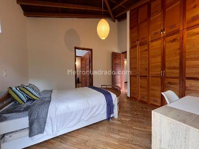 Casa de 4 alcobas en venta en Envigado, Envigado, 350 m² · foto 12 de 18