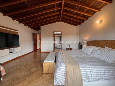 Casa de 4 alcobas en venta en Envigado, Envigado, 350 m² · foto 14 de 18