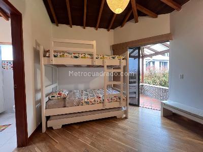 Casa de 4 alcobas en venta en Envigado, Envigado, 350 m² · foto 9 de 18