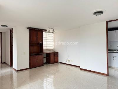 Apartamento de 3 alcobas en arriendo en El Poblado, Medellín, 90 m² · foto 4 de 11
