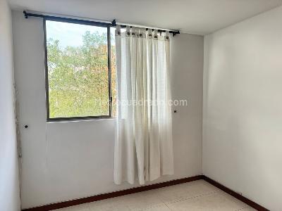 Apartamento de 3 alcobas en arriendo en El Poblado, Medellín, 90 m² · foto 9 de 11