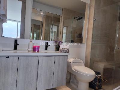 Apartamento en venta en El Poblado, Medellín · foto 17 de 18