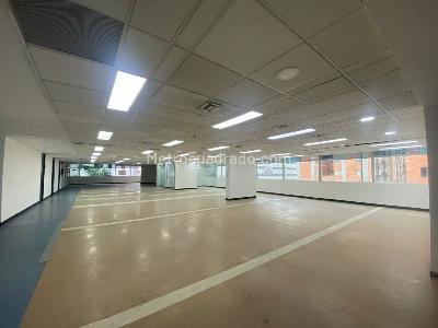 Oficina en Arriendo, EL POBLADO, Medellín