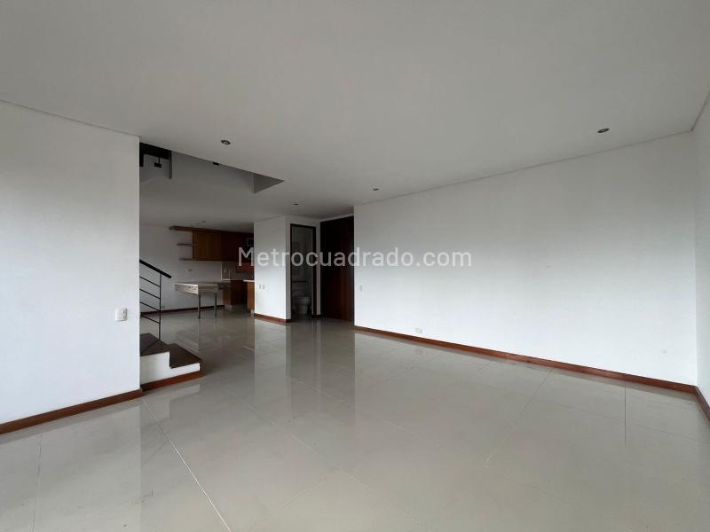 4BR House in ENVIGADO (300 m²)