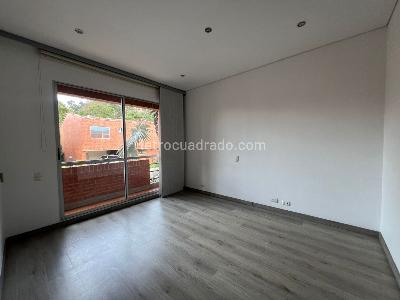 Casa de 4 alcobas en venta en Envigado, Envigado, 300 m² · foto 10 de 19