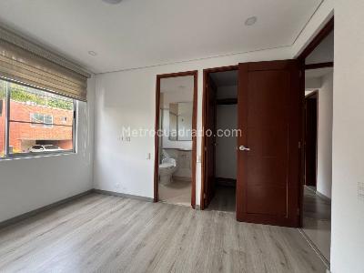 Casa de 4 alcobas en venta en Envigado, Envigado, 300 m² · foto 14 de 19
