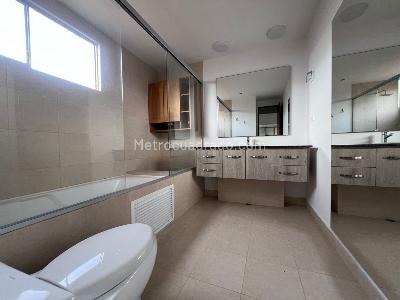 Casa de 4 alcobas en venta en Envigado, Envigado, 300 m² · foto 16 de 19