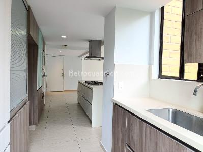 Apartamento de 3 alcobas en arriendo en San Lucas, Medellín, 140 m² · foto 7 de 20