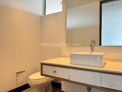 Apartamento en venta en El Poblado, Medellín · foto 16 de 16