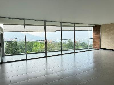 Apartamento en venta en El Poblado, Medellín · foto 2 de 16