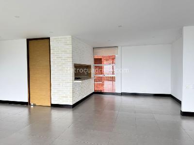 Apartamento en venta en El Poblado, Medellín · foto 5 de 16
