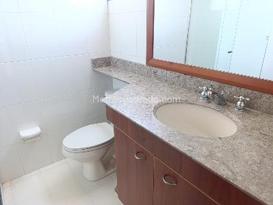 Apartamento de 3 alcobas en venta en El Tesoro, Medellín, 200 m² · foto 16 de 16