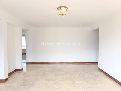Apartamento de 3 alcobas en venta en El Tesoro, Medellín, 200 m² · foto 1 de 16