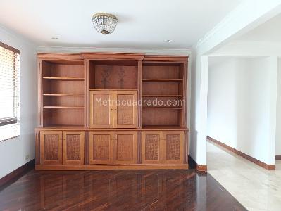 Apartamento de 3 alcobas en venta en El Tesoro, Medellín, 200 m² · foto 9 de 16