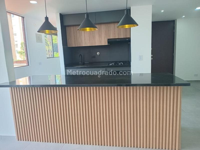 Apartamento Amplio de 3 Alcobas en El Poblado - 6