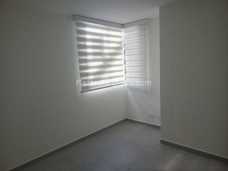 Apartamento Amplio de 3 Alcobas en El Poblado - 9