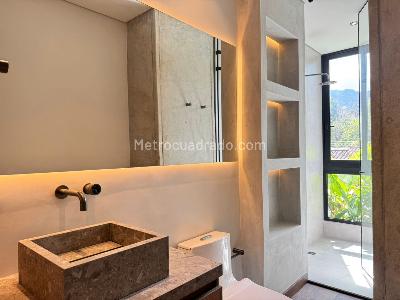 Apartamento de 2 alcobas en venta en El Poblado, Medellín, 170 m² · foto 16 de 18