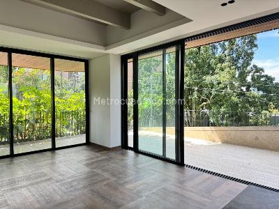 Apartamento de 2 alcobas en venta en El Poblado, Medellín, 170 m² · foto 2 de 18