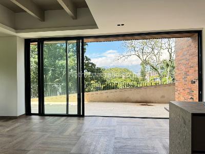 Apartamento de 2 alcobas en venta en El Poblado, Medellín, 170 m² · foto 4 de 18