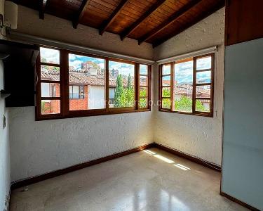 Casa de 4 alcobas en venta en Envigado, Envigado, 220 m² · foto 5 de 15