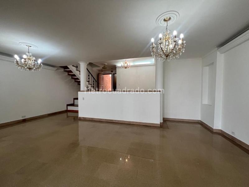 3BR House for Rent in Closed Unit near El Poblado - 4