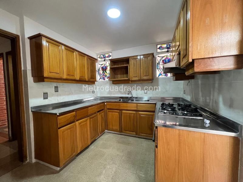 3BR House for Rent in Closed Unit near El Poblado - 7