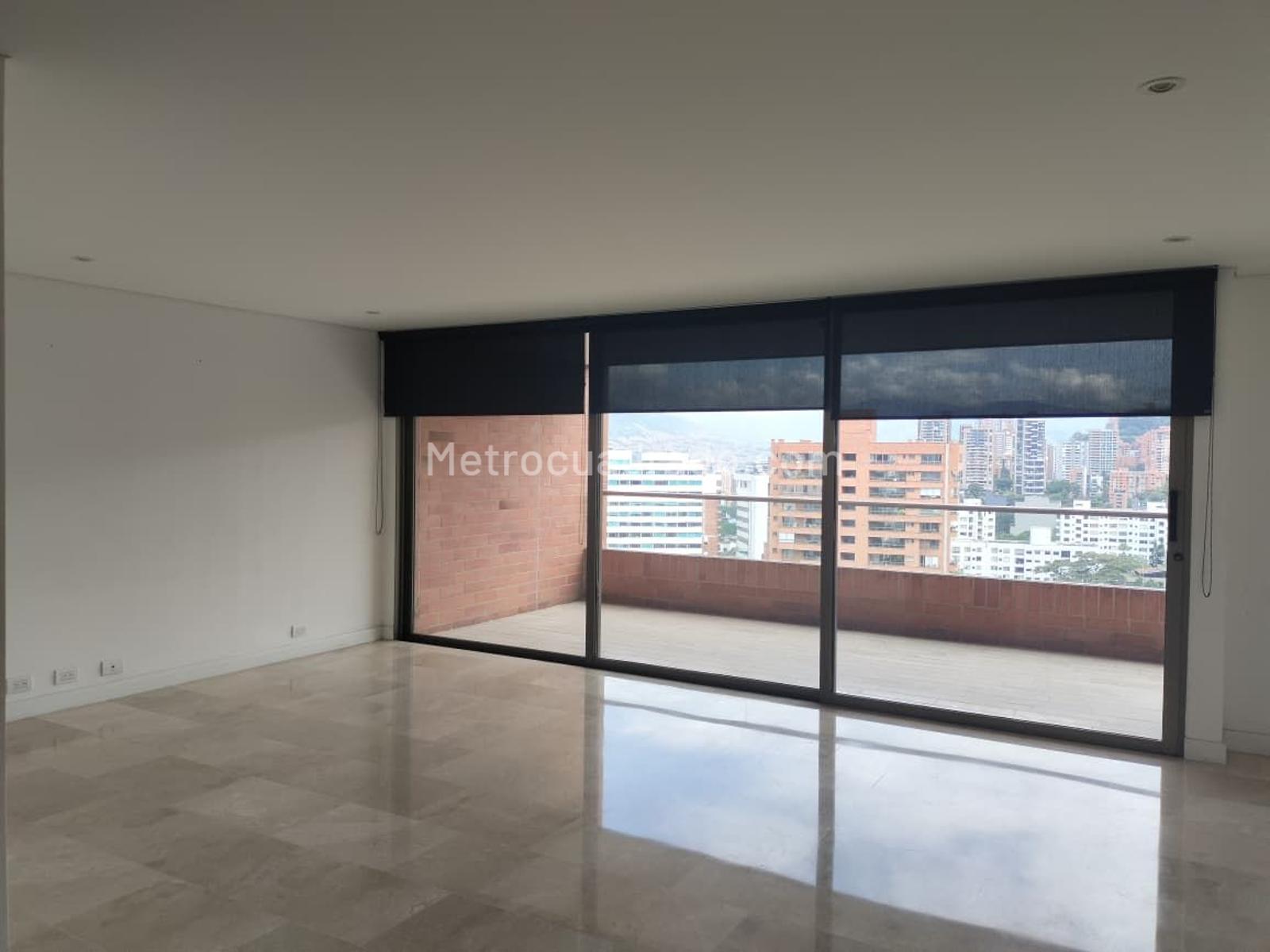 Apartamento de 2 habitaciones en venta en El Poblado, Medellín — imagen 1 de 19
