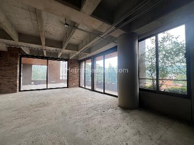 Apartamento de 3 alcobas en venta en El Diamante No. 2, Medellín, 243 m² · foto 11 de 11