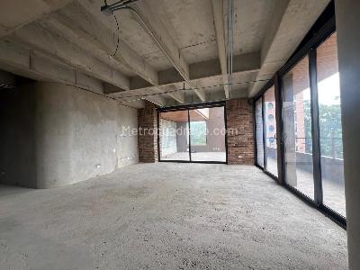 Apartamento de 3 alcobas en venta en El Diamante No. 2, Medellín, 243 m² · foto 6 de 8