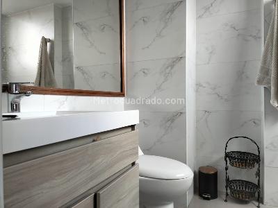 Apartamento de 3 alcobas en venta en El Poblado, Medellín, 148 m² · foto 18 de 19
