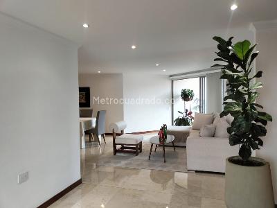 Apartamento de 3 alcobas en venta en El Poblado, Medellín, 148 m² · foto 4 de 19