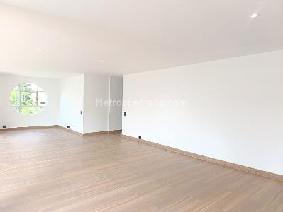 Apartamento de 3 alcobas en venta en El Poblado, Medellín, 169 m² · foto 4 de 14