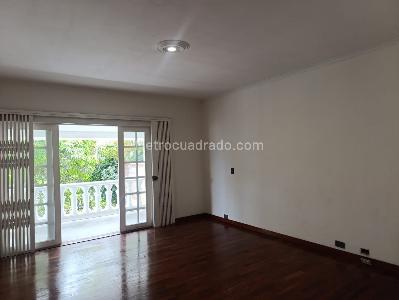 Casa de 4 alcobas en venta en El Poblado, Medellín, 324 m² · foto 15 de 20