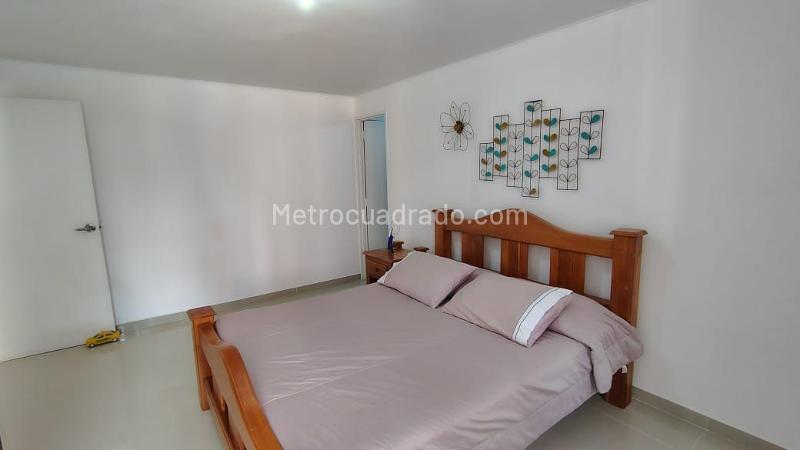 3BR Apartment Near Amenities in El Poblado - 9