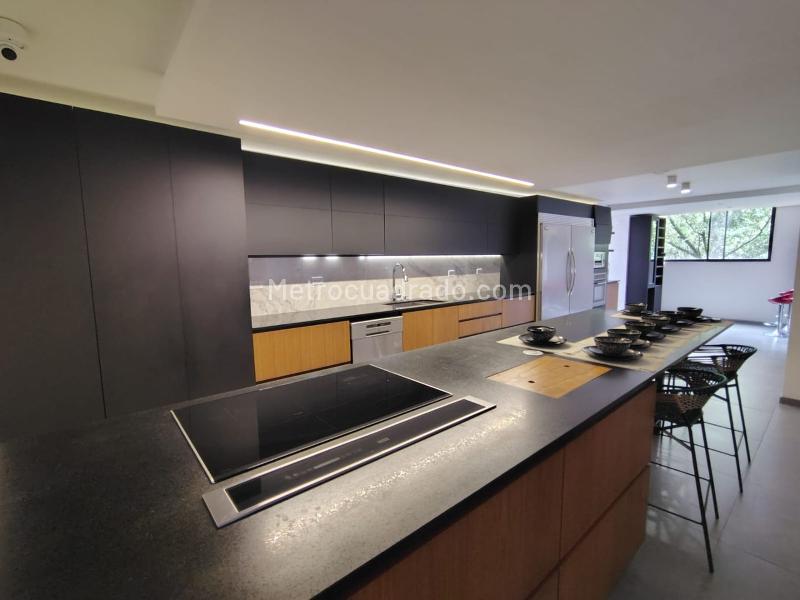 Furnished 4BR Apartment in El Poblado - 6