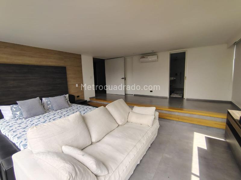 Furnished 4BR Apartment in El Poblado - 9
