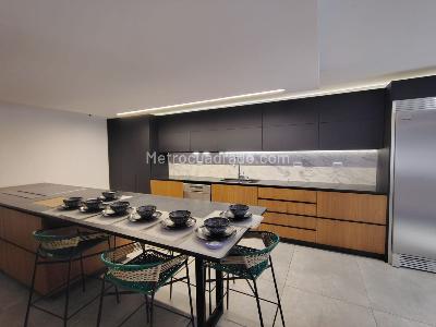 Apartamento en venta en El Poblado, Medellín · foto 5 de 15