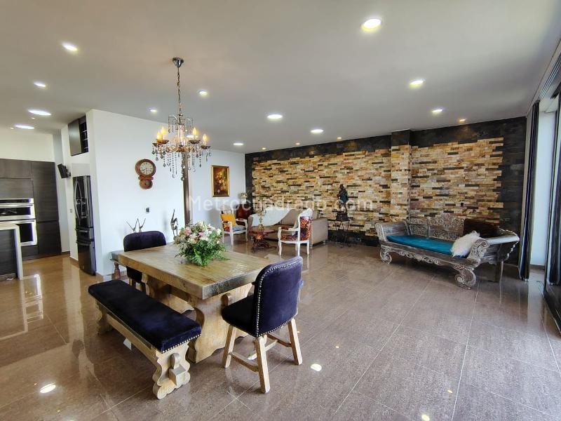 Casa Amoblada de 3 Alcobas en Conjunto Cerrado en El Poblado - 3