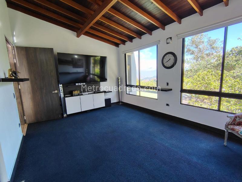 Casa Amoblada de 3 Alcobas en Conjunto Cerrado en El Poblado - 7