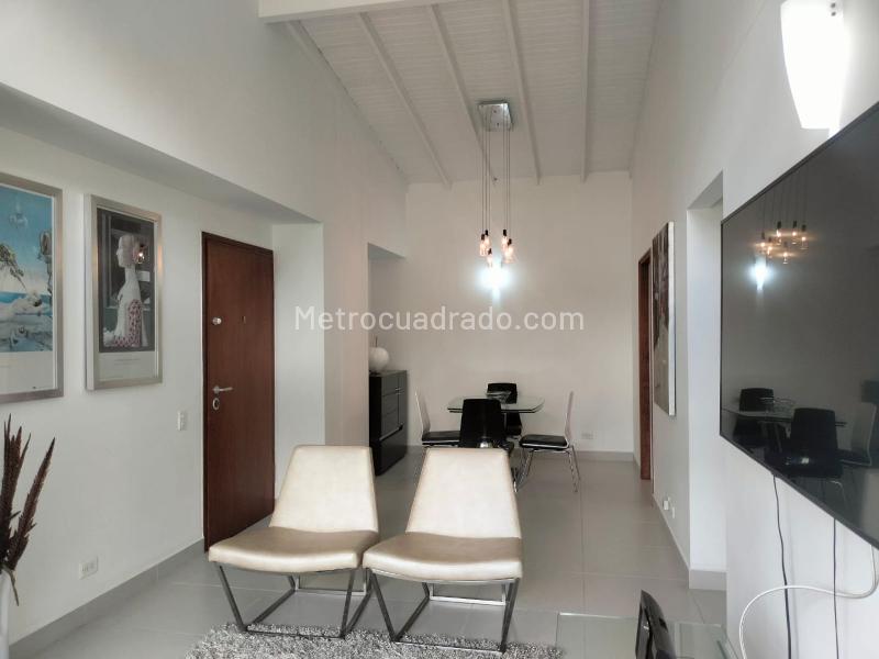 Apartamento Amoblado de 2 Alcobas con Gimnasio en El Poblado - 4